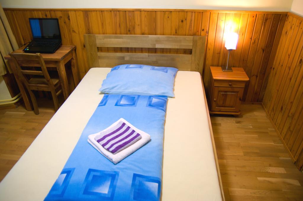 Penzion Pod Branou Poprad Exterior foto