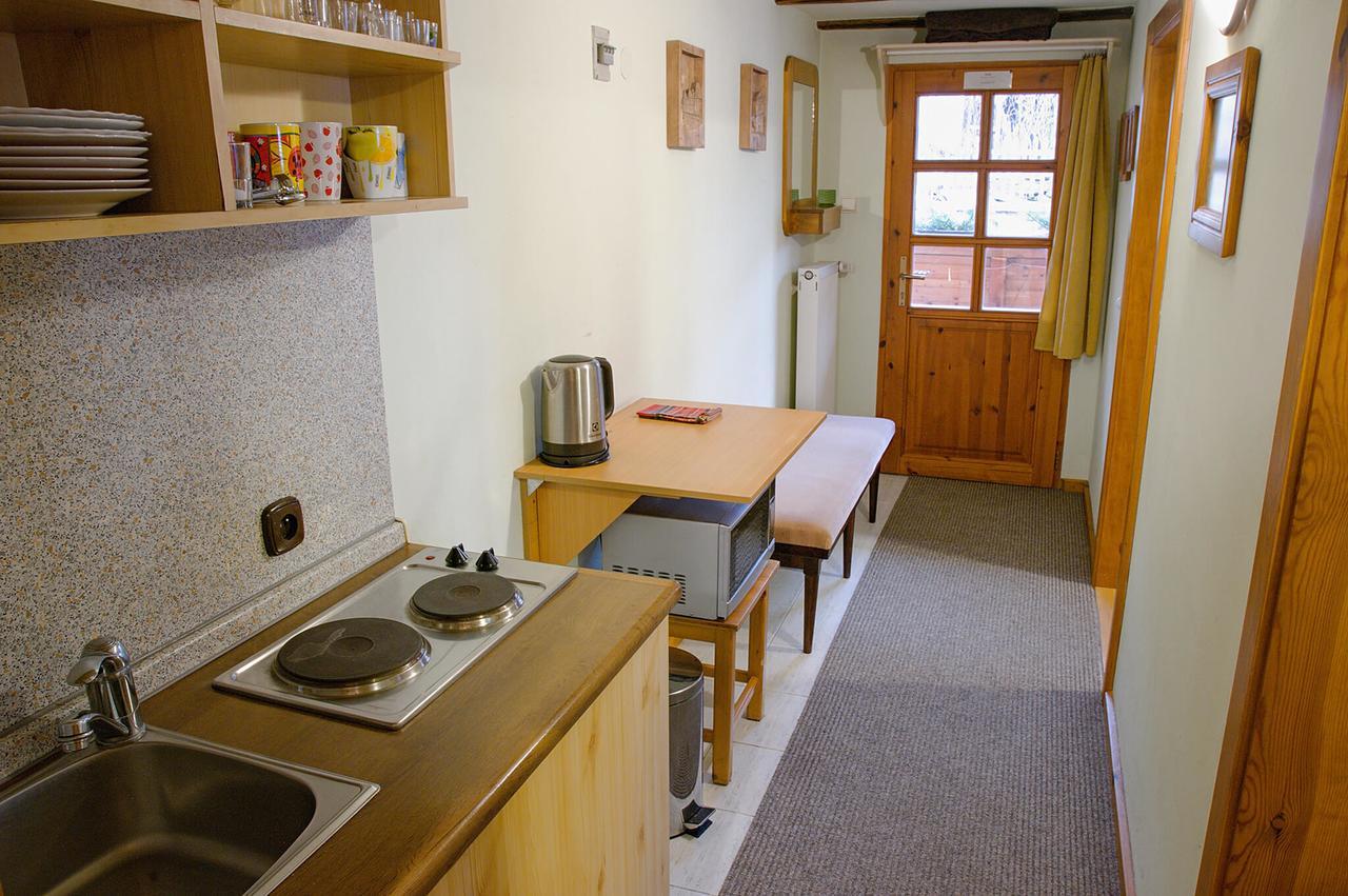 Penzion Pod Branou Poprad Exterior foto